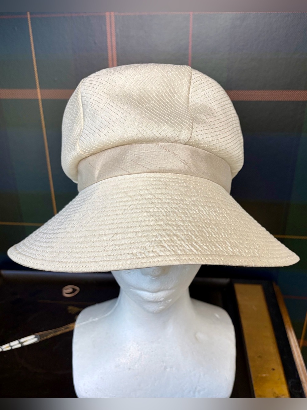 Schiaparelli Vintage 50/60s Wide-Brim Ribbed Sun Hat, ribbon Tail, 23”/58cm EUC🦄 - Picture 7 of 15